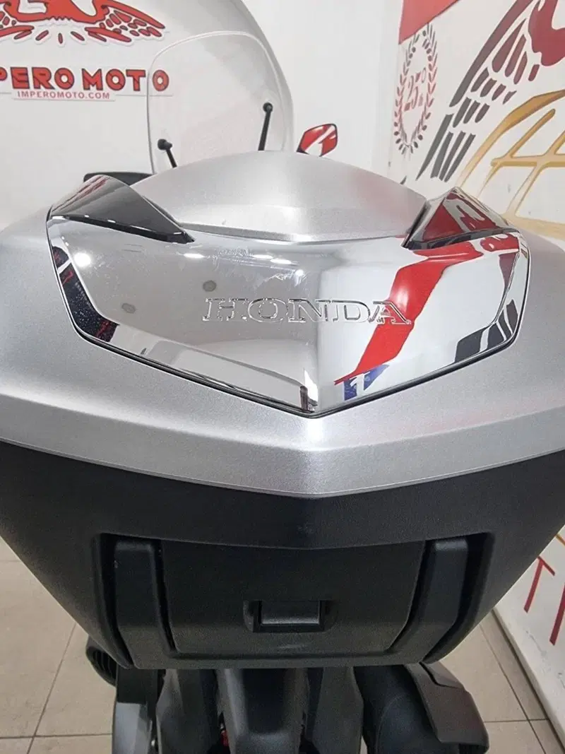 Honda SH 350i GT (2025 - 26) (7)