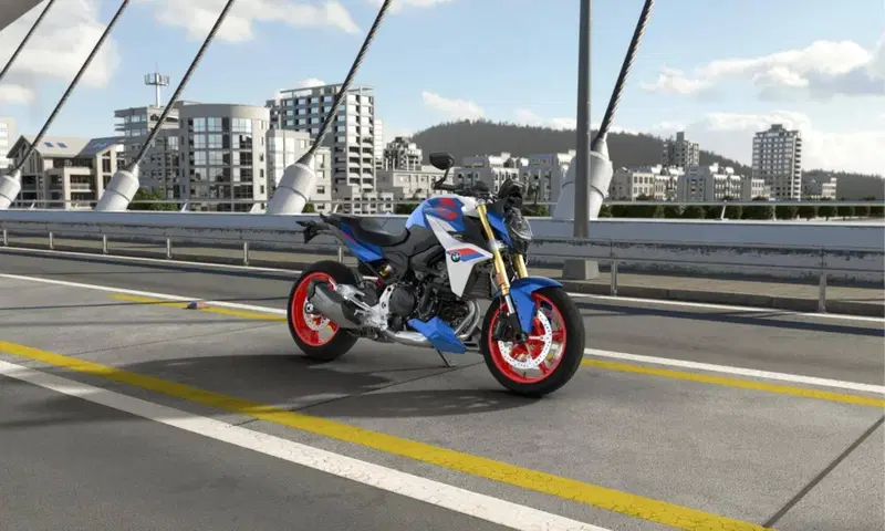 Bmw F 900 R (2025 - 26) (2)
