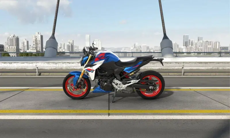 Bmw F 900 R (2025 - 26) (5)