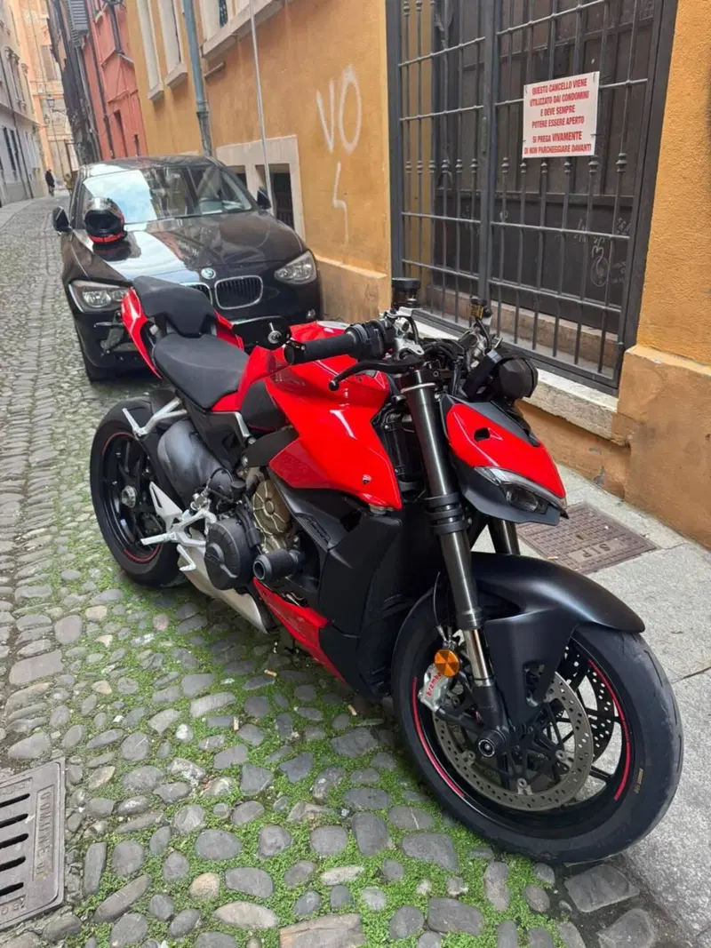 Ducati Streetfighter V4 1100 (2020)