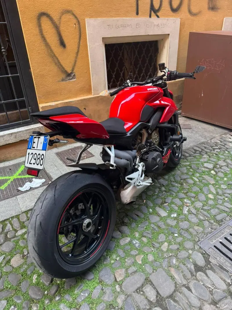 Ducati Streetfighter V4 1100 (2020) (2)