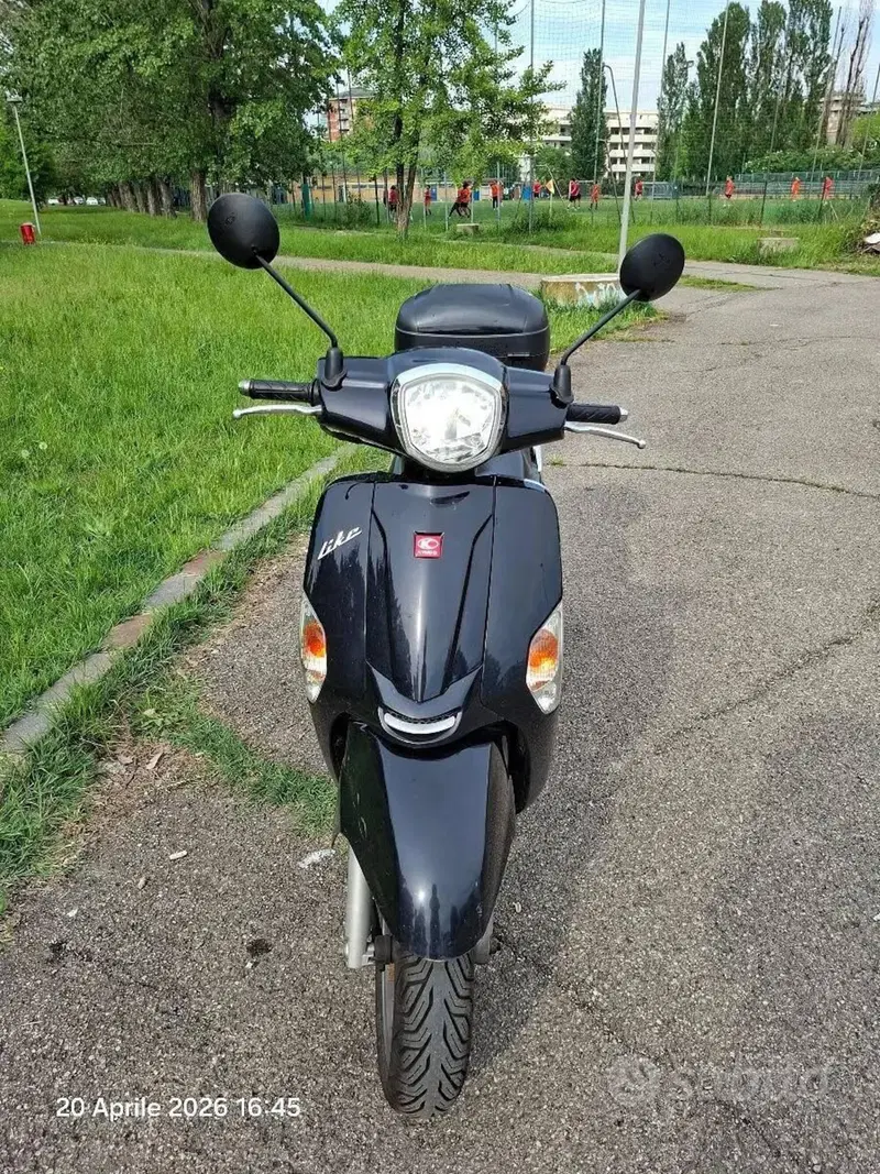 Kymco Like 200i (2009 - 17) (5)