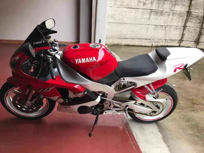 Yamaha YZF R1 (1998 - 99)