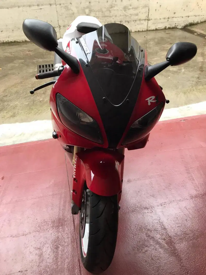 Yamaha YZF R1 (1998 - 99) (2)