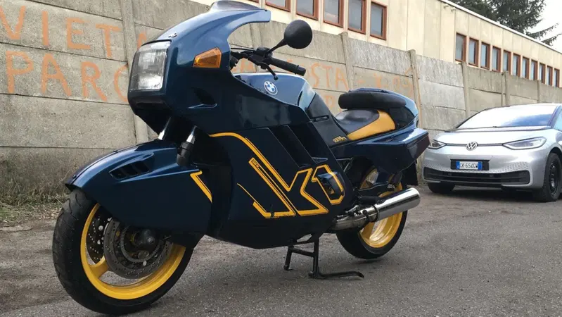 Bmw K 1 ABS (3)
