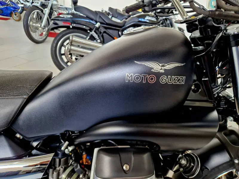 Moto Guzzi Nevada 750 Aquila Nera (2009 - 16) (6)