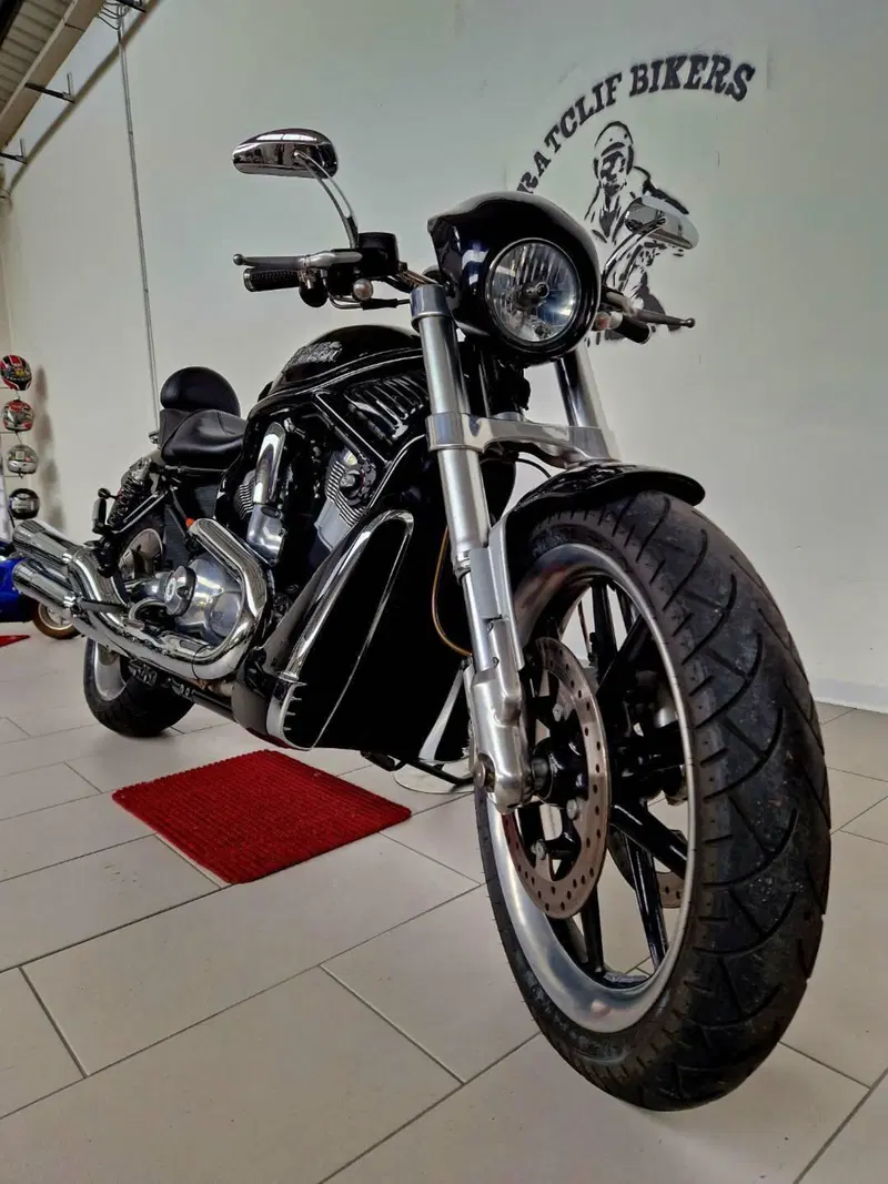 Harley-Davidson 1130 Street Rod (2006 - 07) - VRSCR (2)