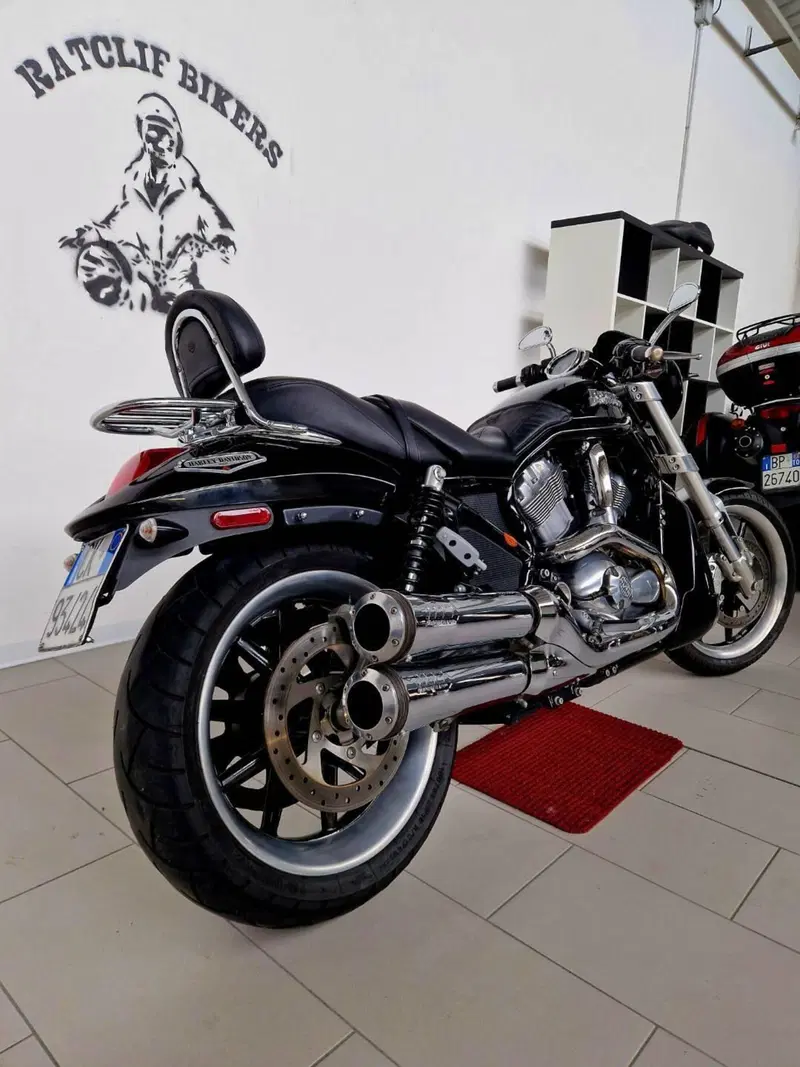 Harley-Davidson 1130 Street Rod (2006 - 07) - VRSCR (18)