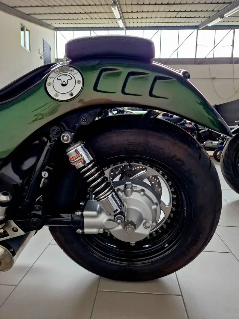 Yamaha V-Max 1200 (16)
