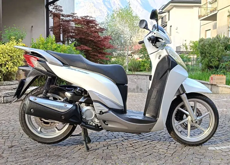 Honda SH 300 i (2011 - 14) (3)