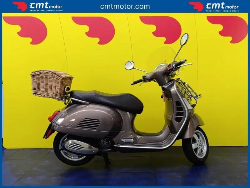 Vespa GTS 300 Touring ABS (2017 - 19)