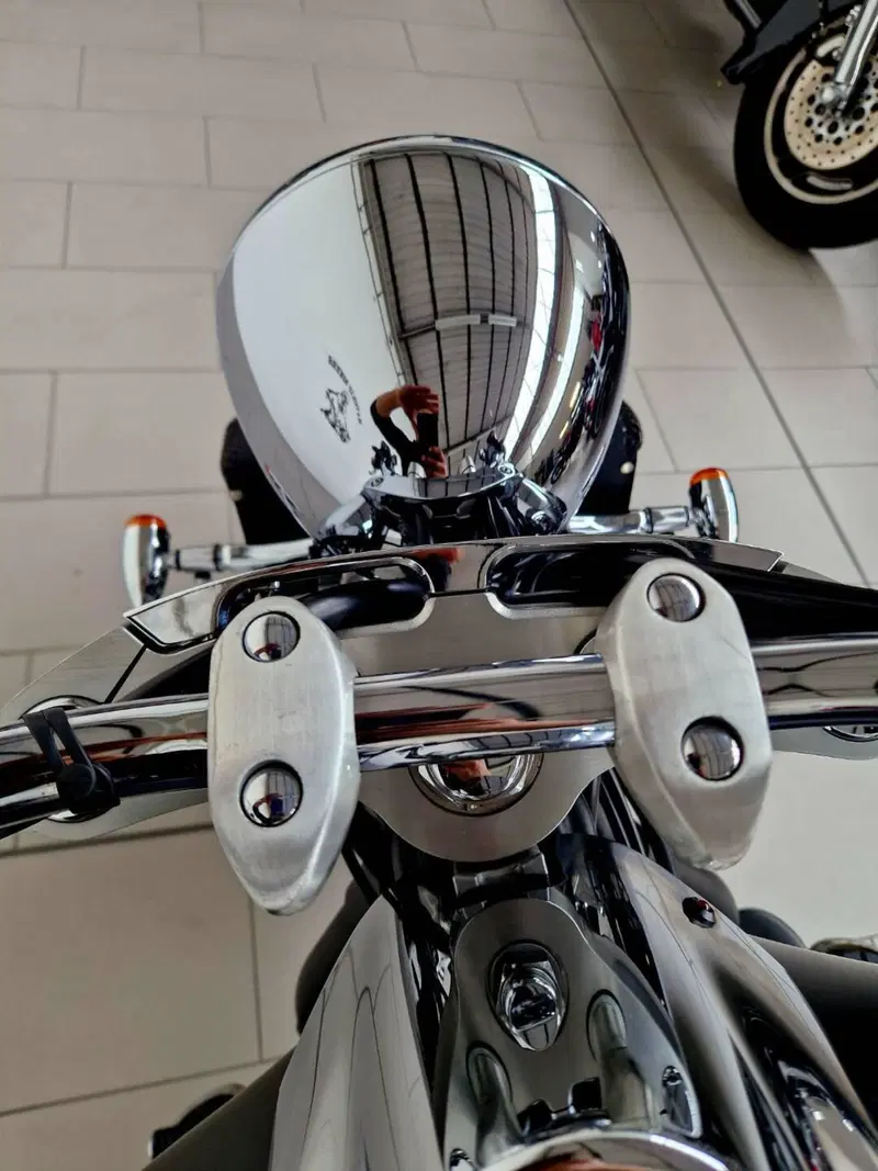 Kawasaki Vulcan VN 1700 Classic ABS (2010 - 12) (19)