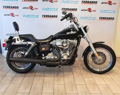 Harley-Davidson 1584 Super Glide Custom (2008 - 13) - FXDC usata