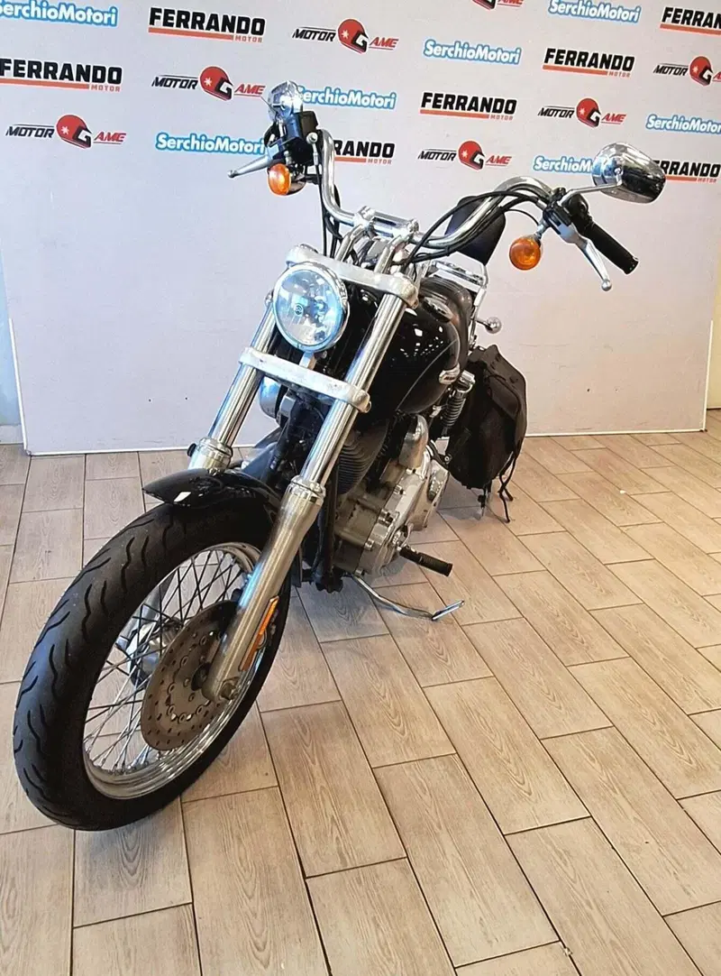Harley-Davidson 1584 Super Glide Custom (2008 - 13) - FXDC (2)