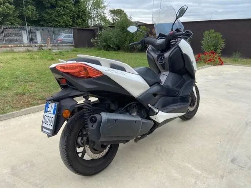 Yamaha X-Max 300 ABS (2017 - 20) (6)