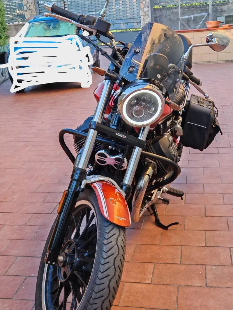 Moto Guzzi V9 Roamer (2016 - 18)
