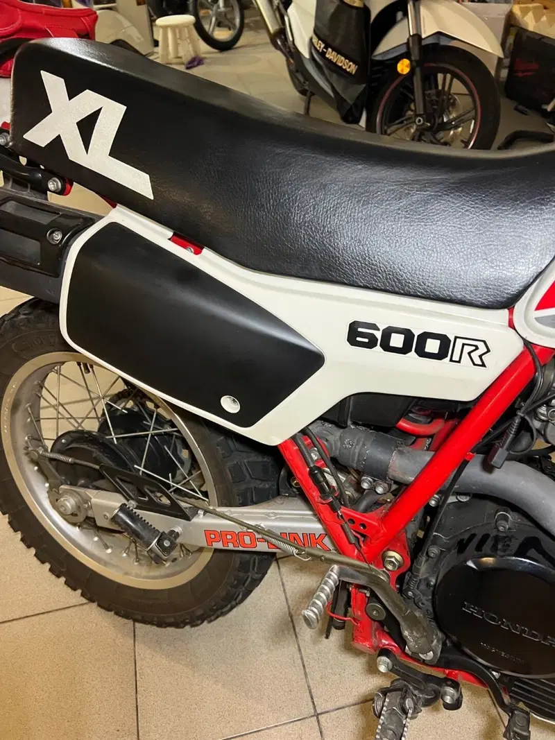 Honda XL 600 R (9)