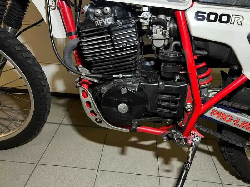 Honda XL 600 R (16)