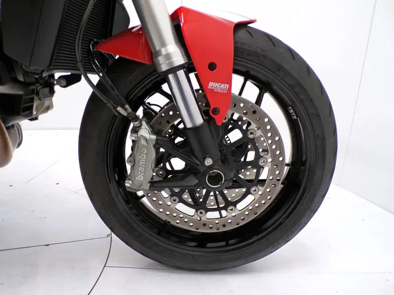 Ducati Monster 821 Stripe ABS (2015 - 17) (12)