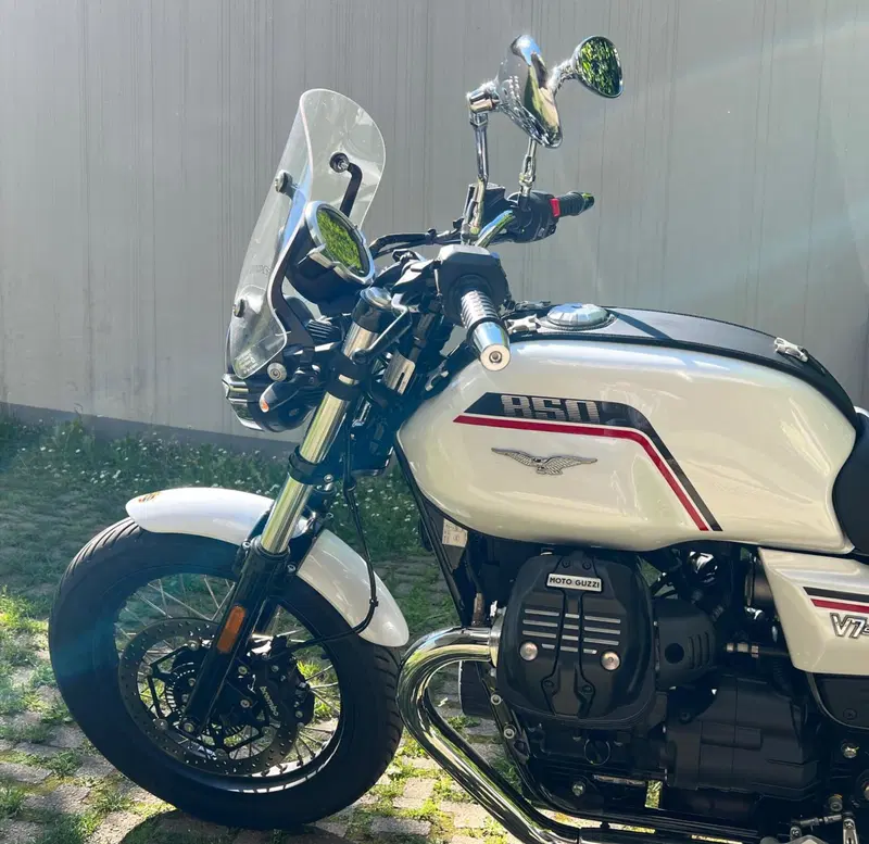 Moto Guzzi V7 Special (2025 - 26) (7)