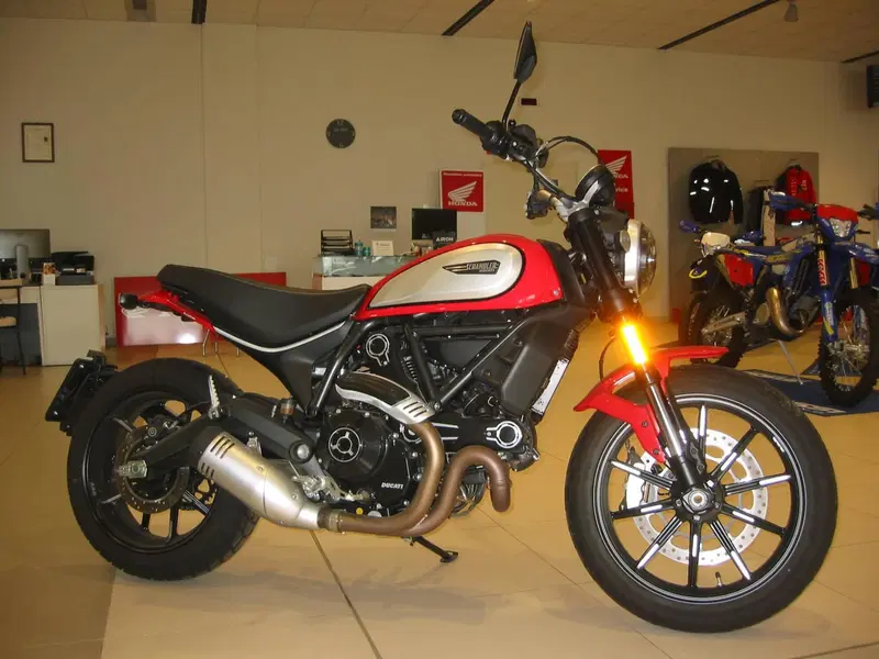 Ducati Scrambler 800 Icon (2021 - 22)
