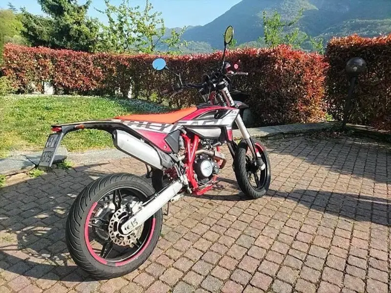Betamotor RR 125 4T Motard LC (2021 - 23) (4)