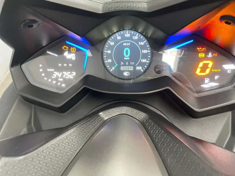 Kymco AK 550 (2017 - 19) (5)