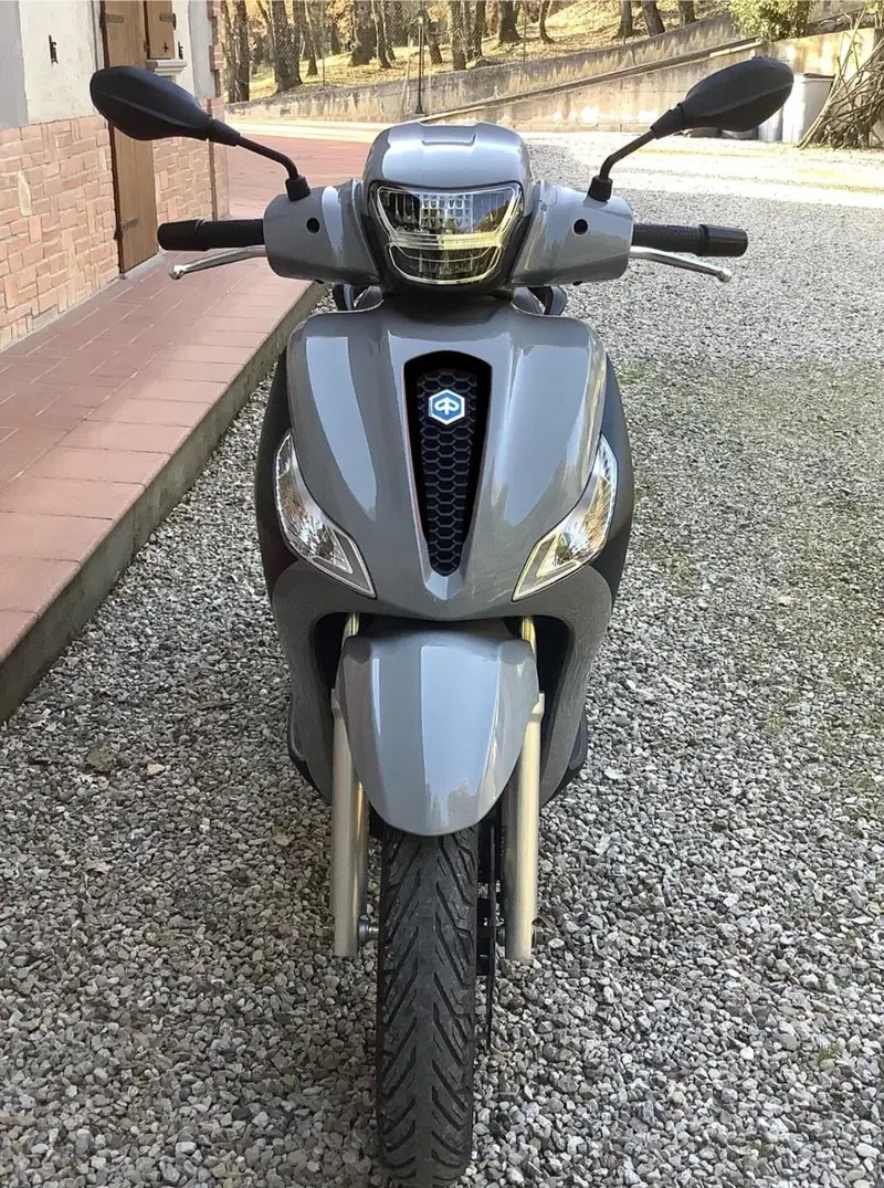 Piaggio Medley 150 S ABS (2021 - 25) (2)