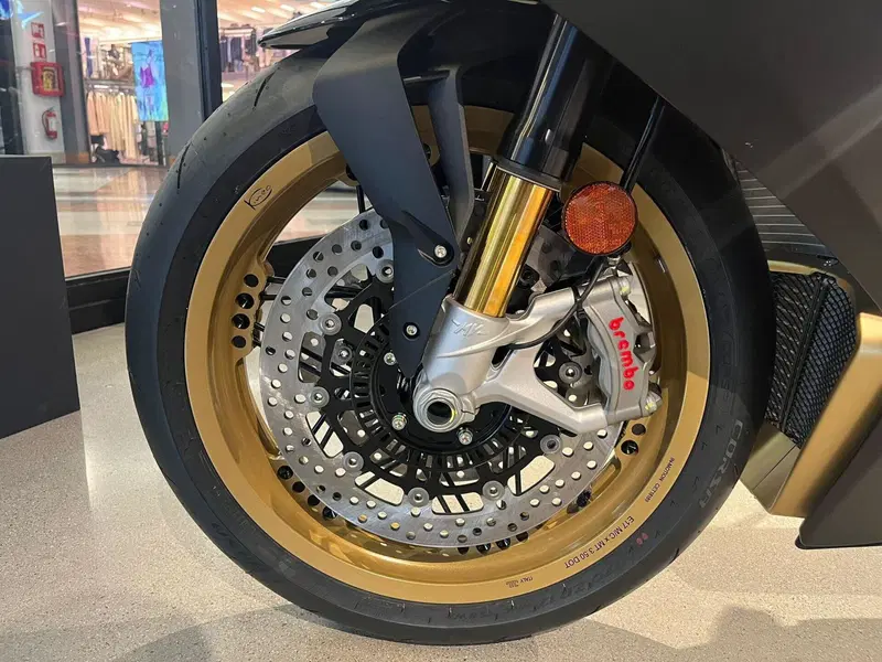 MV Agusta Superveloce 800 S (2021 - 25) (5)