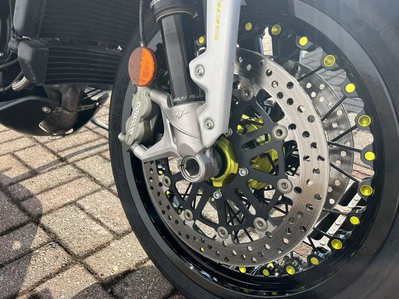MV Agusta Dragster 800 RR (2021 - 23) (5)