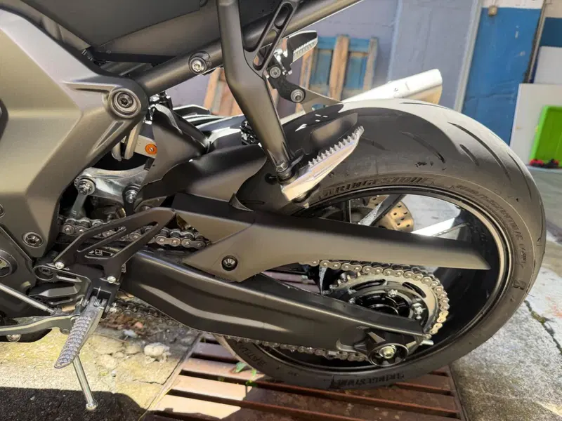 Yamaha YZF R7 (2021 - 25) (7)