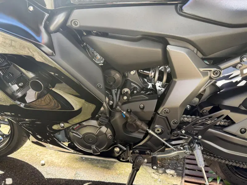Yamaha YZF R7 (2021 - 25) (8)