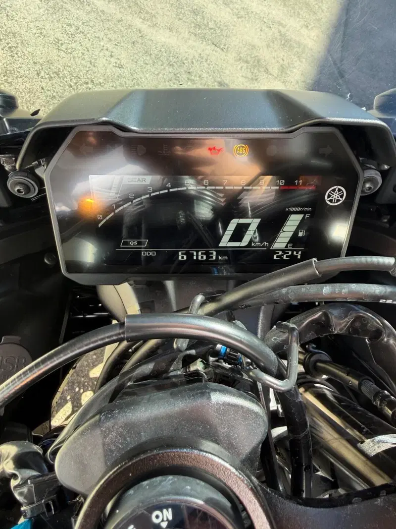 Yamaha YZF R7 (2021 - 25) (10)