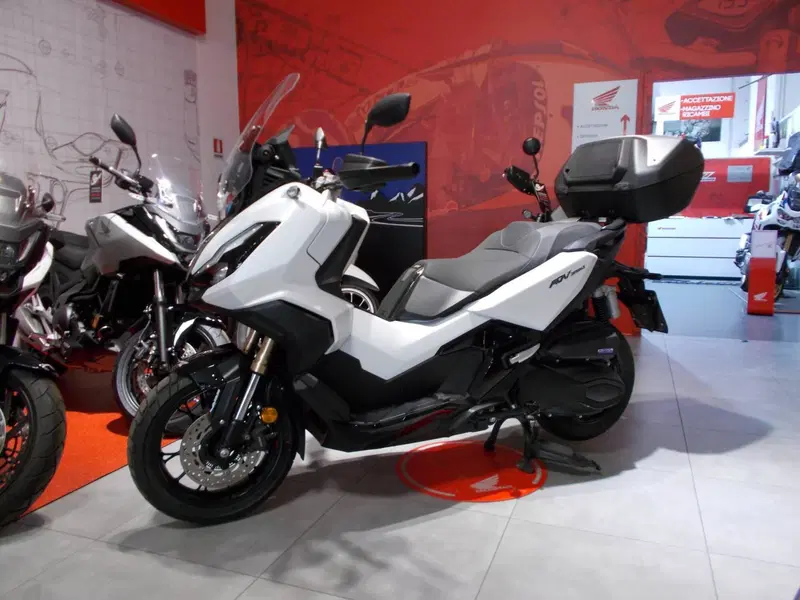 Honda ADV 350 (2022 - 24) (4)