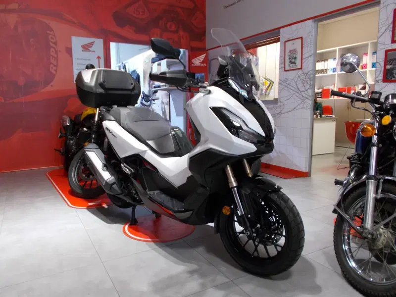 Honda ADV 350 (2022 - 24) (7)