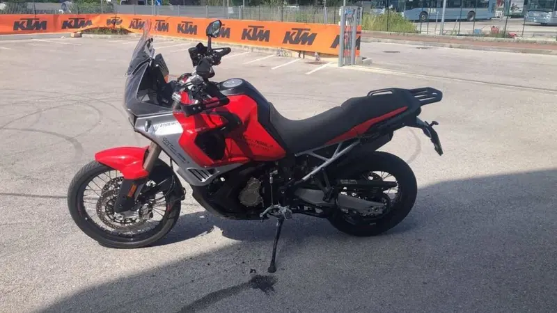 MV Agusta LXP Enduro Veloce (2024 - 25) (5)