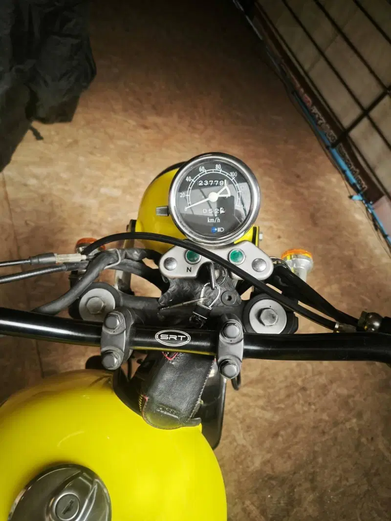 Honda NX 650 Dominator (1991 - 95) (3)
