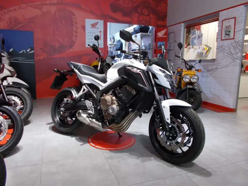 Honda CB 650 F (2017 - 18) (7)