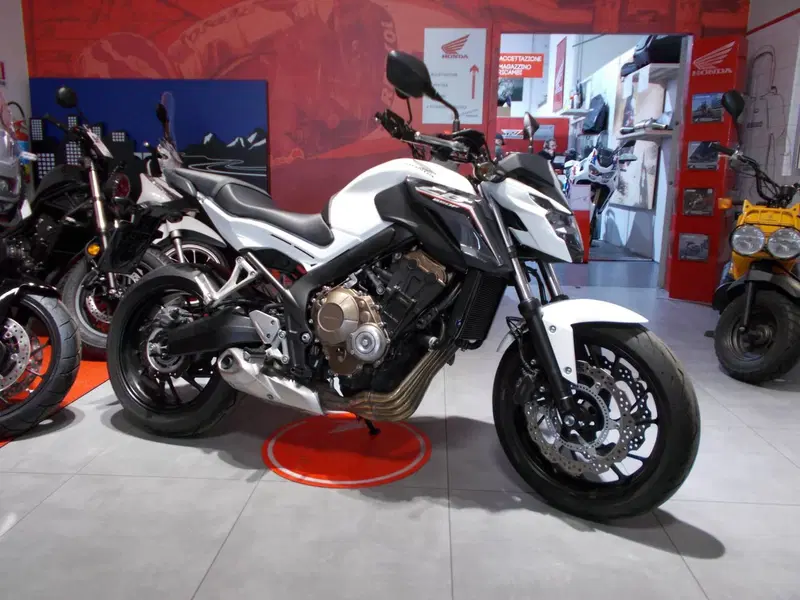 Honda CB 650 F (2017 - 18) (11)