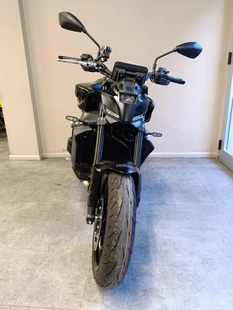 Yamaha MT-09 Y-AMT (2024 - 26) (4)
