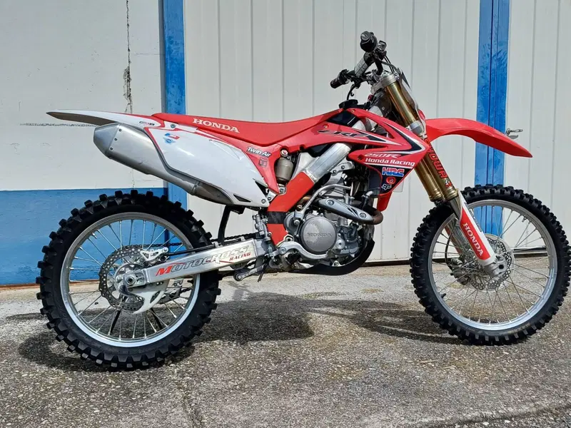 Honda CRF 250R (2010 - 11) (3)