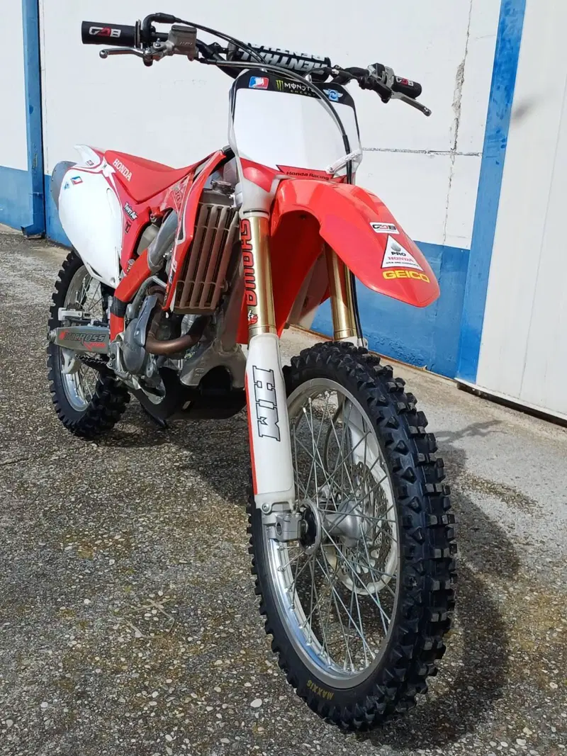 Honda CRF 250R (2010 - 11) (5)