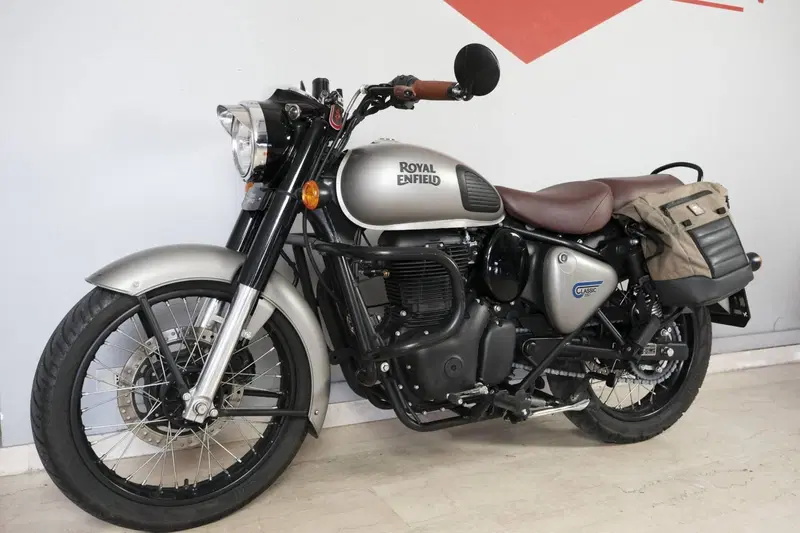 Royal Enfield Classic 350 (2021 - 26) (4)