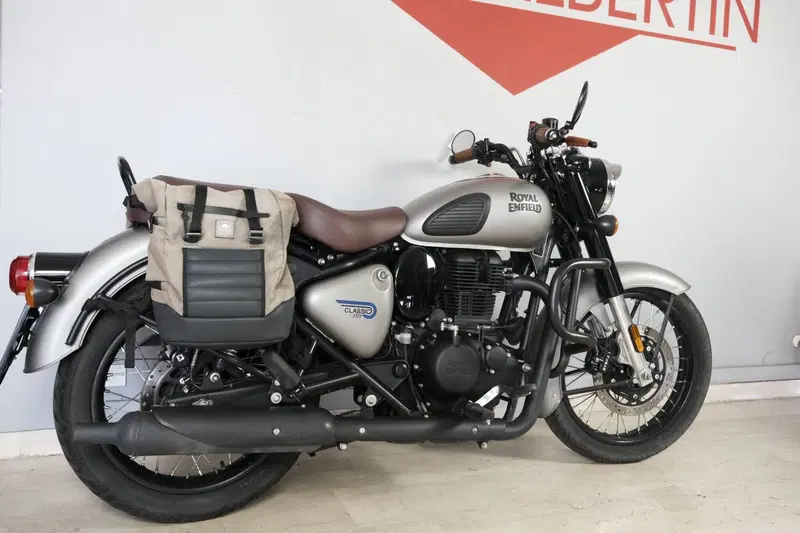 Royal Enfield Classic 350 (2021 - 26) (6)