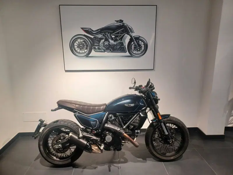 Ducati Scrambler 800 Nightshift (2023 - 24)