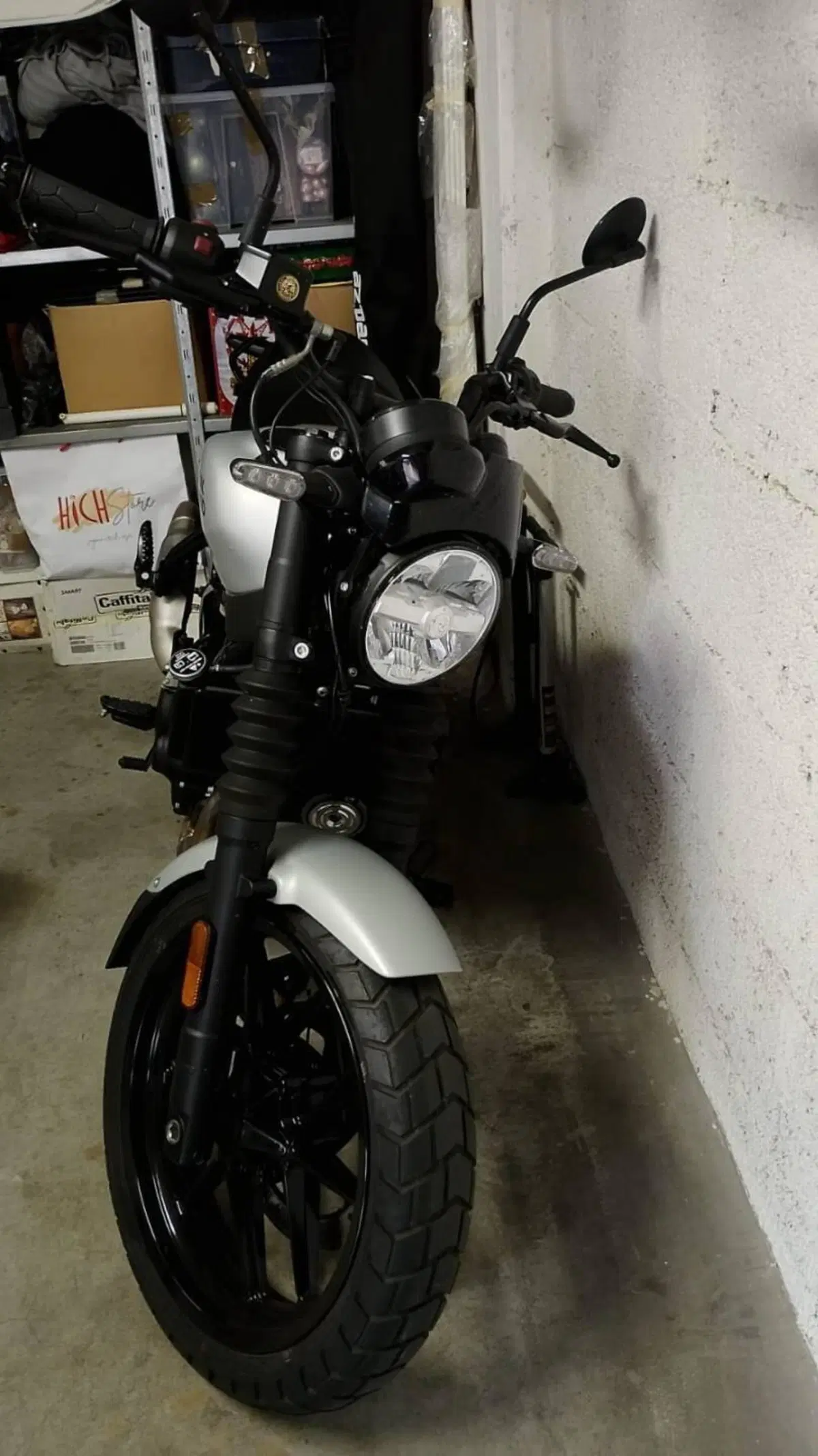 Royal Enfield Guerrilla 450 (2024 - 26)
