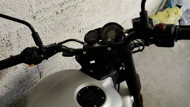 Royal Enfield Guerrilla 450 (2024 - 26) (2)