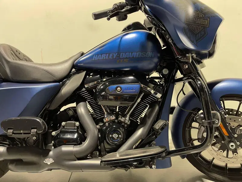 Harley-Davidson 107 Street Glide Special (2017 - 19) - FLHXS (3)