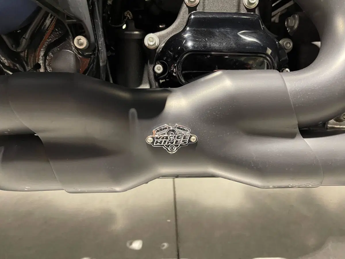 Harley-Davidson 107 Street Glide Special (2017 - 19) - FLHXS (7)