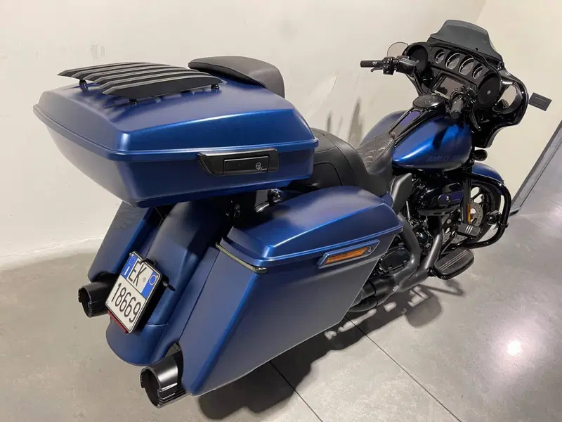 Harley-Davidson 107 Street Glide Special (2017 - 19) - FLHXS (8)